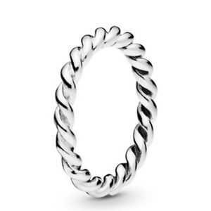 NEW Pandora Sterling Silver Twist ring. BRAND NEW. Size 54 (7) Silver 925